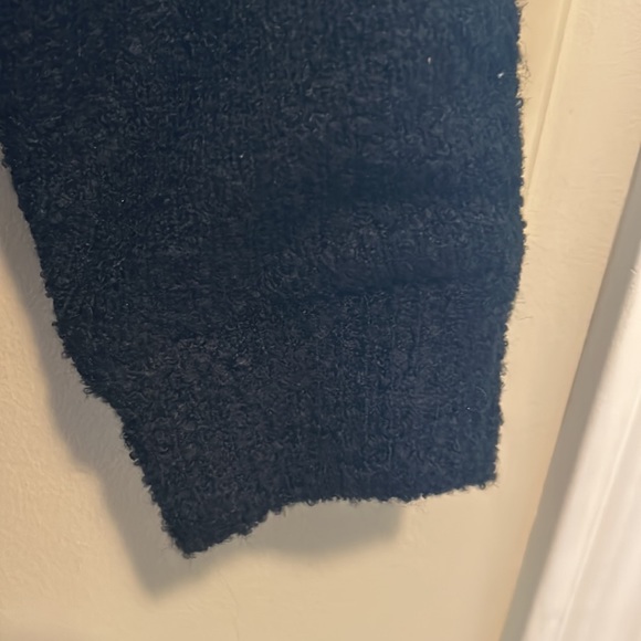 Ladies lined sweater xl black and white - Picture 5 of 5